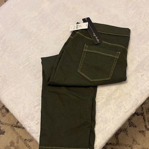 Sag Harbor, New York crop pants new with tags Size 14‎ NWT